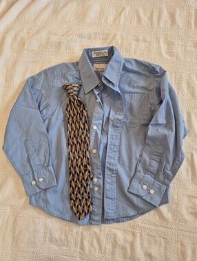 Van Heusen boys size 6 light blue long sleeve shirt with silk tie EUC